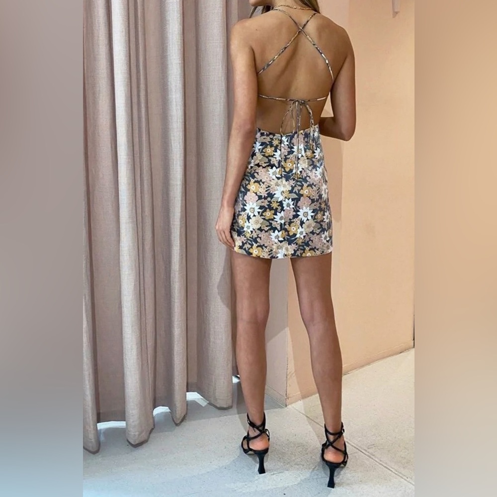 NWT Rumer Paloma Floral Ruched Mini Dress - Picture 8 of 10